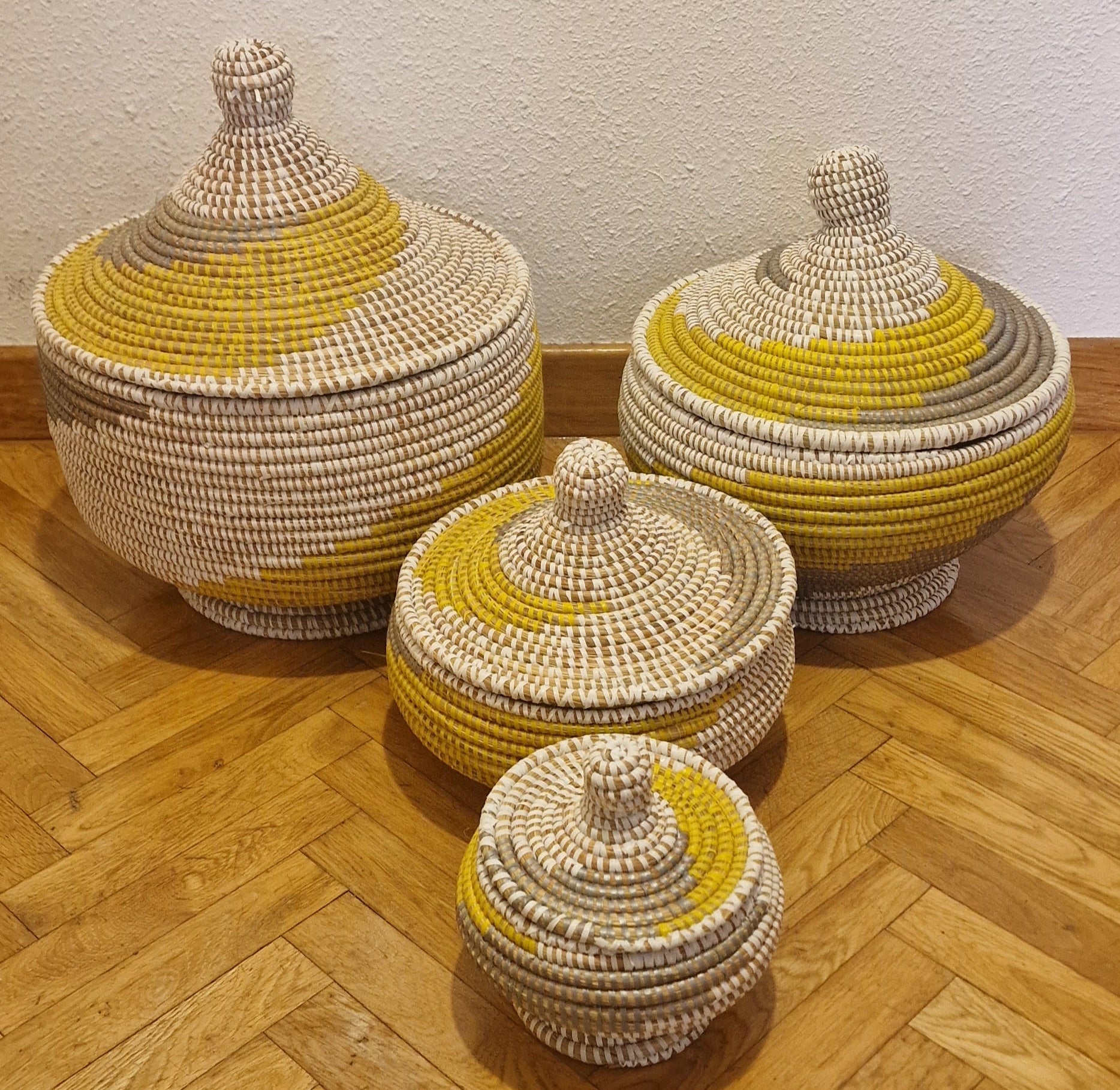 NOVA ESENCIAL CONJUNTO.