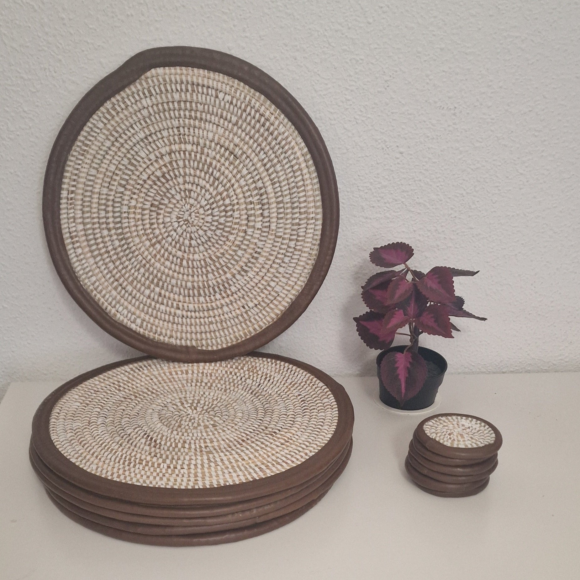 CONJUNTO SALVAMANTELES Y POSAVASOS