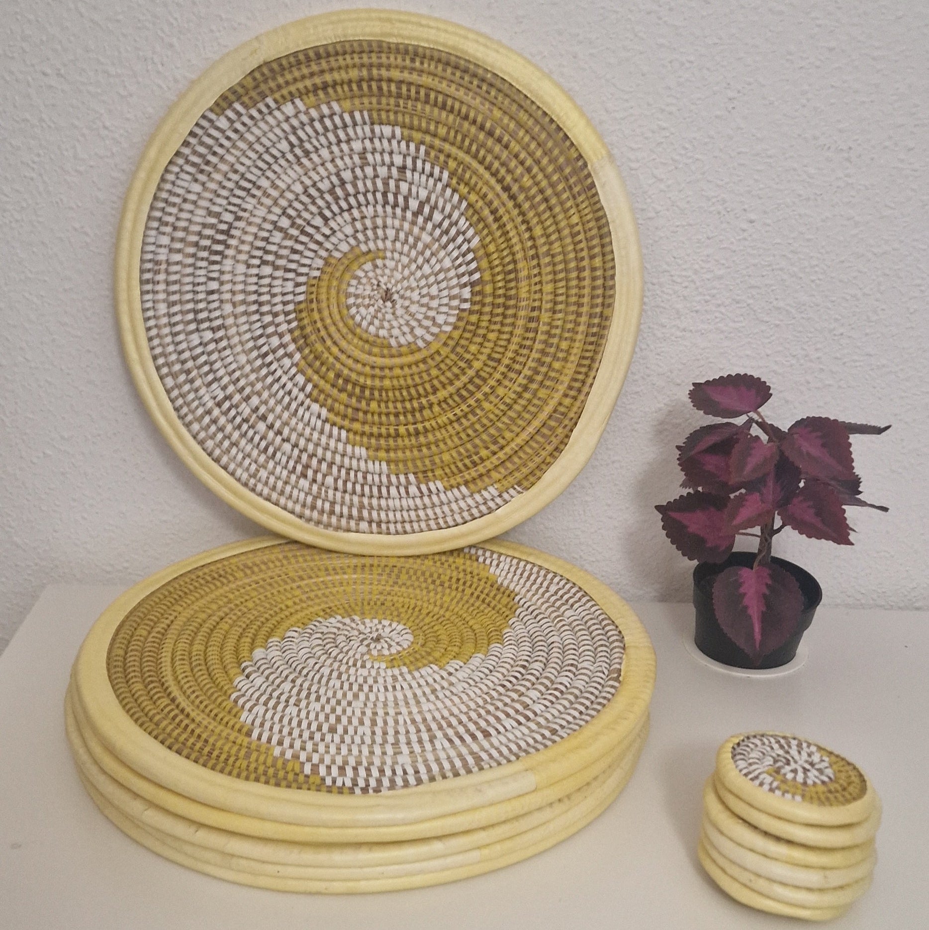 CONJUNTO SALVAMANTELES Y POSAVASOS
